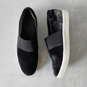 Vince  Corbin Slip On Sneakers
Black Velvet
